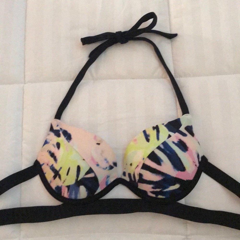 Victoria’s Secret Swimsuit Top